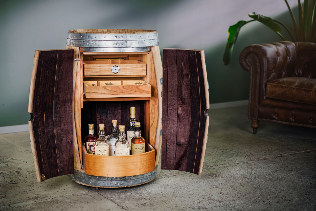 Timeless Elegance: The Collector’s Dual-Culture Cigar & Wine Cabinet